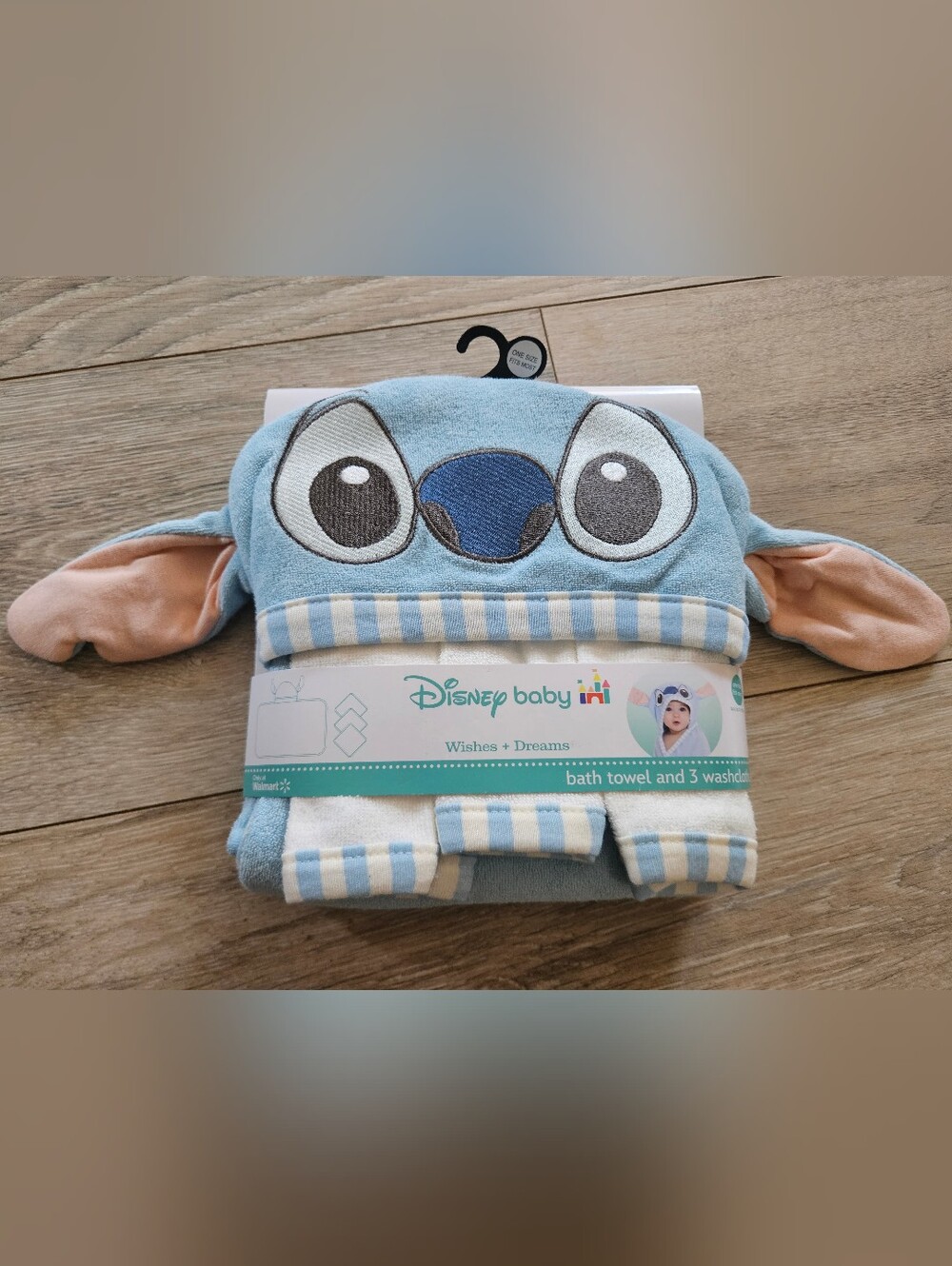 Disney Baby Stitch Hooded Bath Towel & 3 Washcloth Set NWT Walmart Exclusive